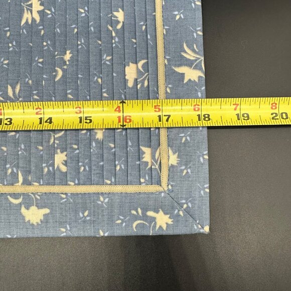 Vintage Placemats Napkins Set 1980s Floral Country Blue Taiwan Flowers Retro - Picture 8 of 10